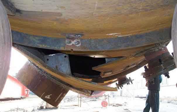 Hydrotest Failure of a Pressure Vessel